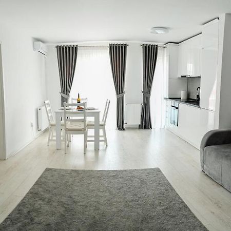 Artec Apartment Σίμπιου Εξωτερικό φωτογραφία